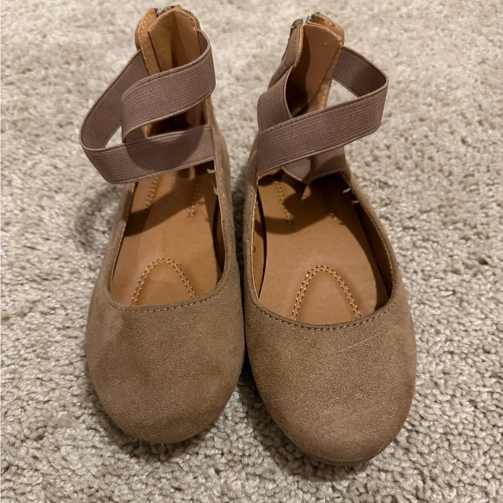 Bella Marie Girls Anna Ballerina Flats Taupe Size 2